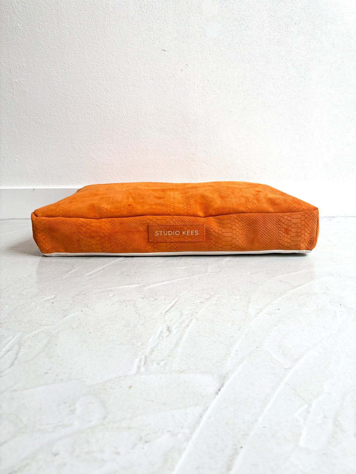 Dog bed Lou